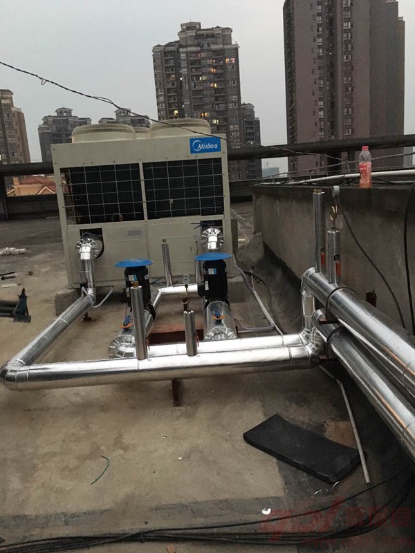 標準的外機安裝